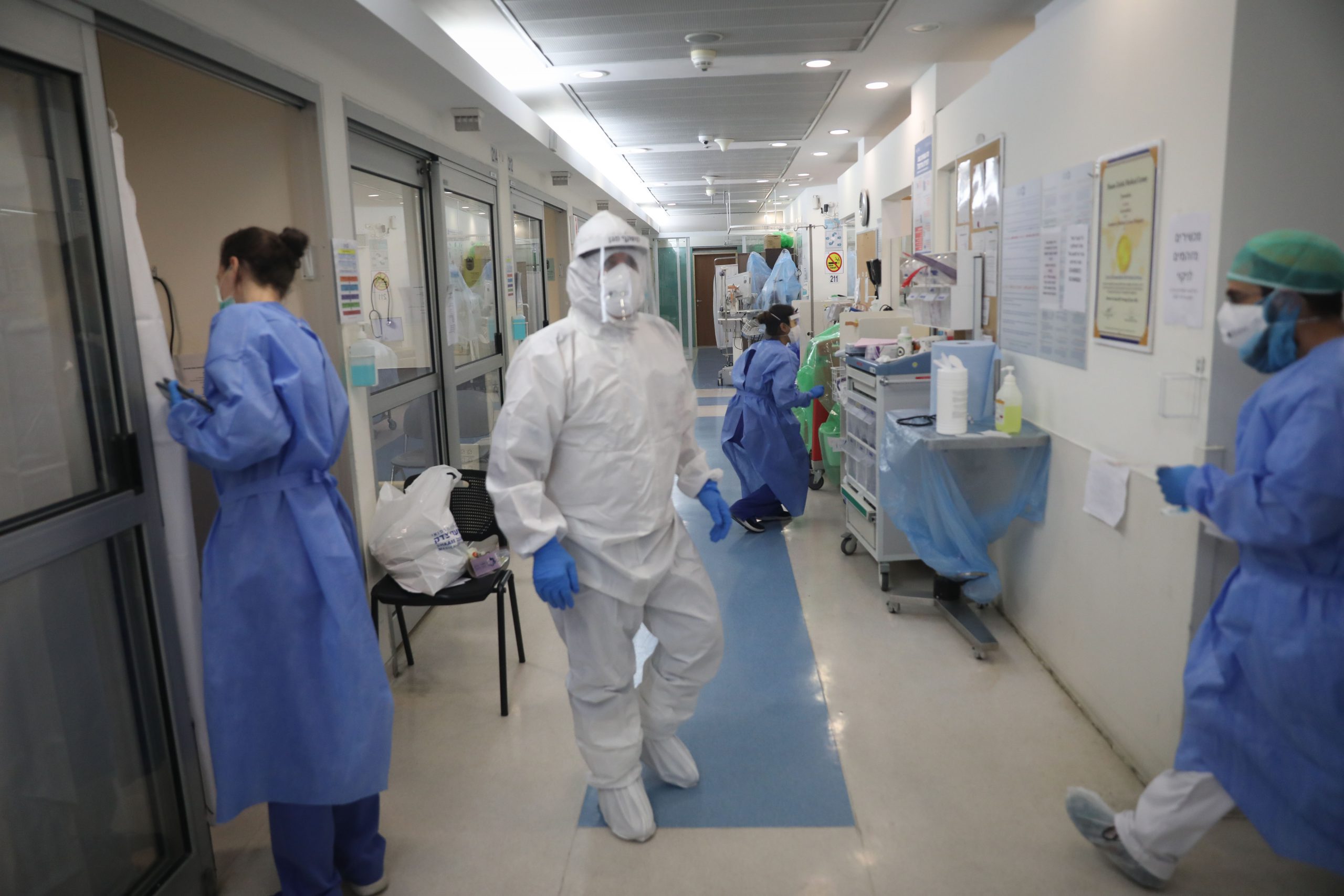 סטטוס קורונה: 65 חולים חדשים; מס' המונשמים יורד