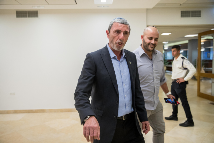 סקר:מה הציבור הסרוג חושב על המהלך של הרב רפי?
