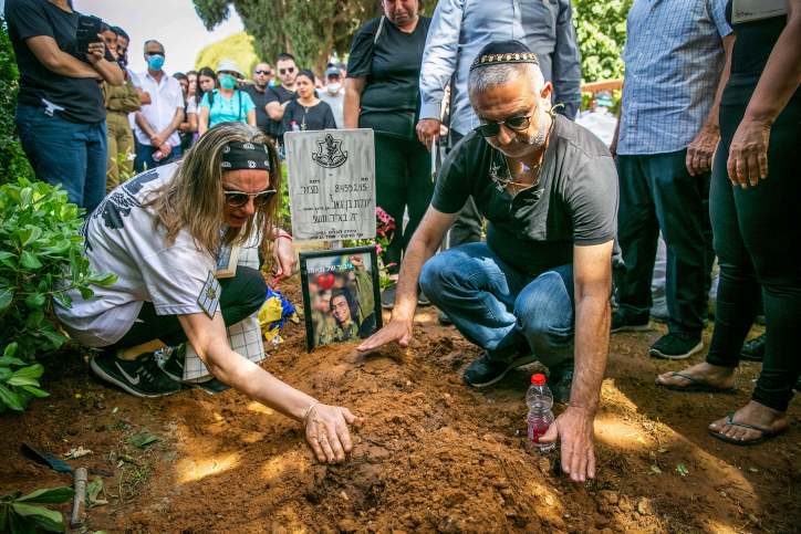 החפירות בקברו של עמית בן יגאל הי"ד: נעצרה חשודה