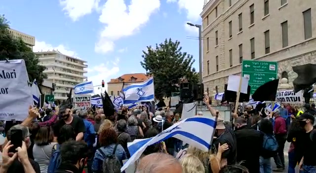 מחאת הדגלים השחורים (1)