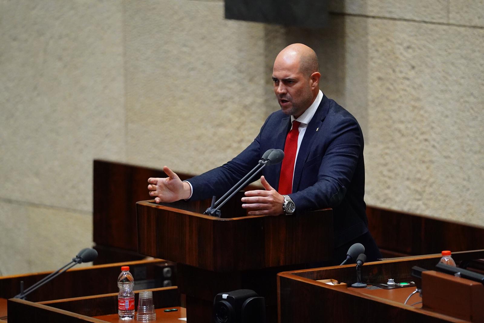 אוחנה בנגב: "לא להכנע למנסור עבאס"
