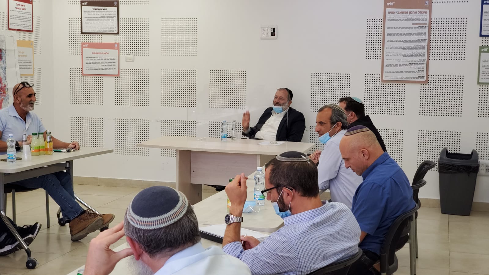 דרעי: "טענות מועצת יש"ע נגד תוכנית המאה מבוססות"