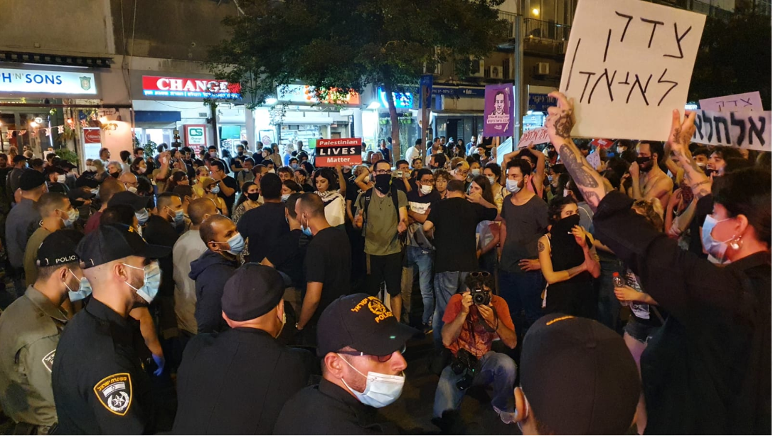 הפגנת השמאל בכיכר רבין