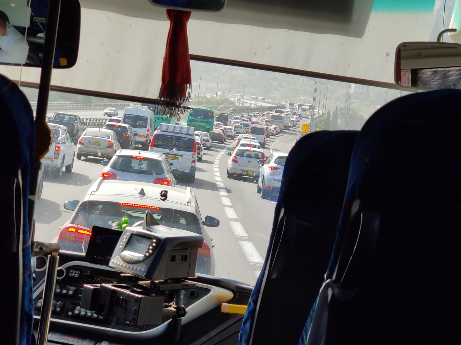 חסימות כבישים ופקקי ענק בדרך לירושלים