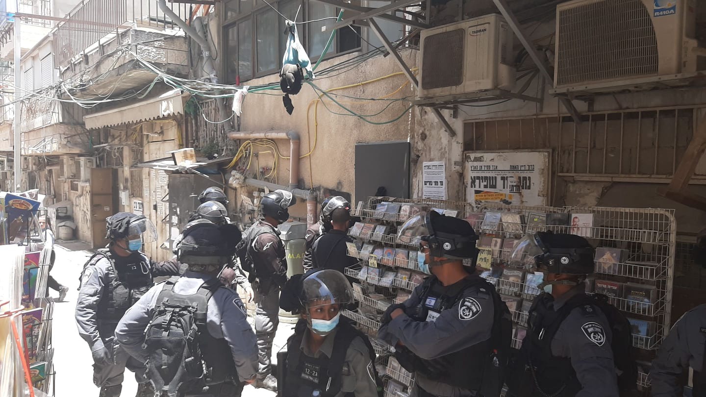 התפרעות במאה שערים: שוטרים הותקפו באבנים