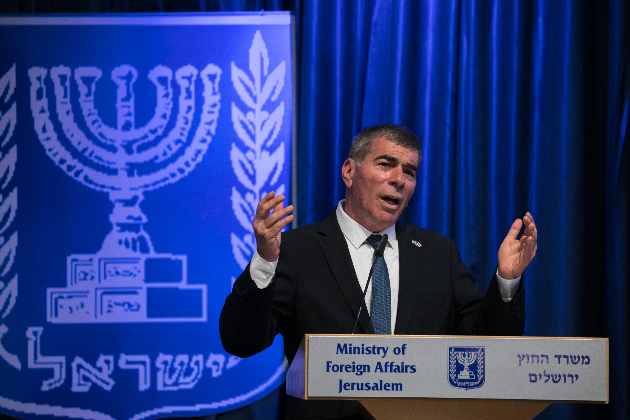 אשכנזי: לא מכיר הבטחות ביטחון בהסכם האמירויות