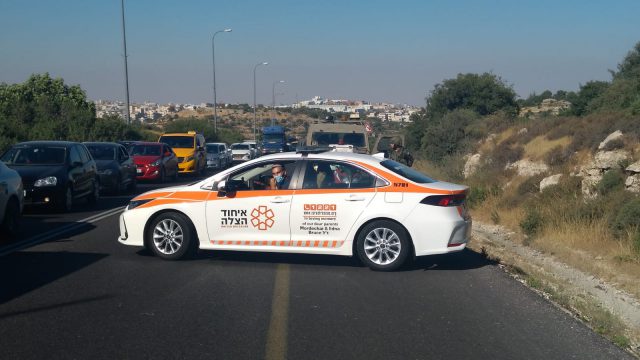 הרוג ופצוע קל בתאונת דרכים מחוץ לנווה דניאל