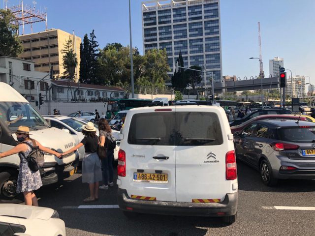 מיום שני: שביתת ענק בשירותים החברתיים
