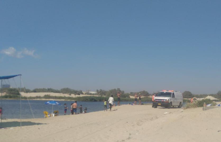 טרגדיה: אם וילדיה חולצו מטביעה; המחלץ טבע למוות