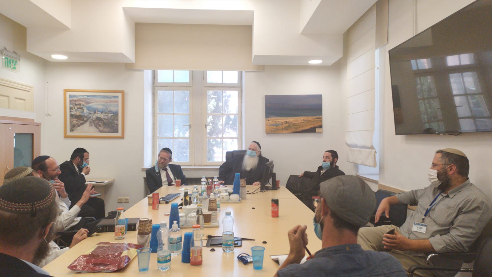 הח"כים החרדים נפגשו עם מנהלי המוסדות החרד"לים