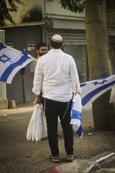"אנחנו שומרים על הגחלת היהודית של דרום תל אביב"