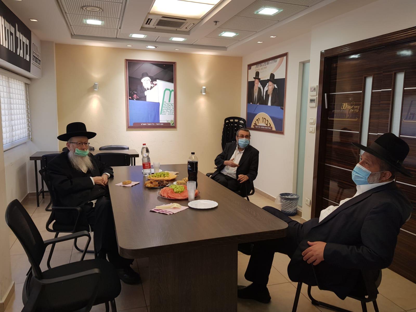 החרדים בקריאה לנתניהו וגנץ: "לעצור את הבחירות"