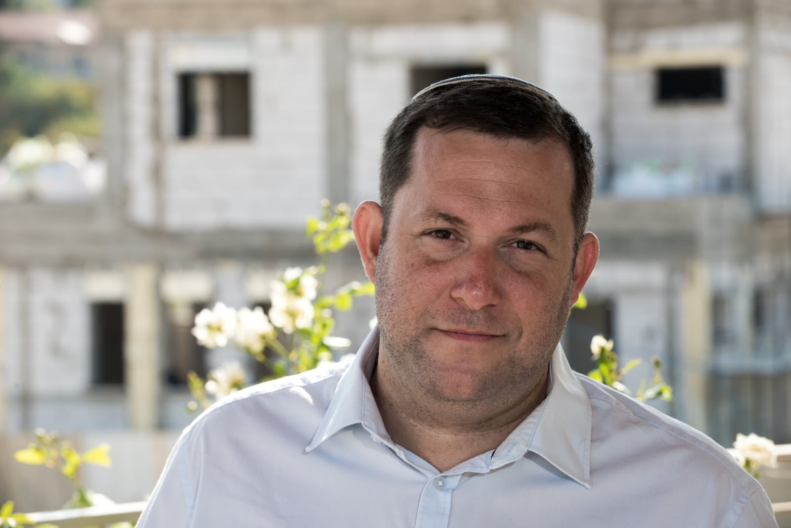 "יוסי דגן שותק כמו אחרון העסקנים"