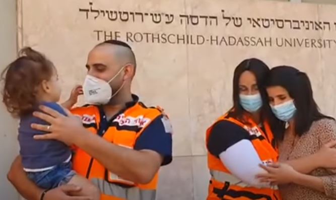 "קרה לנו נס": ההורים פגשו את מי שהצילו את חיי בנם