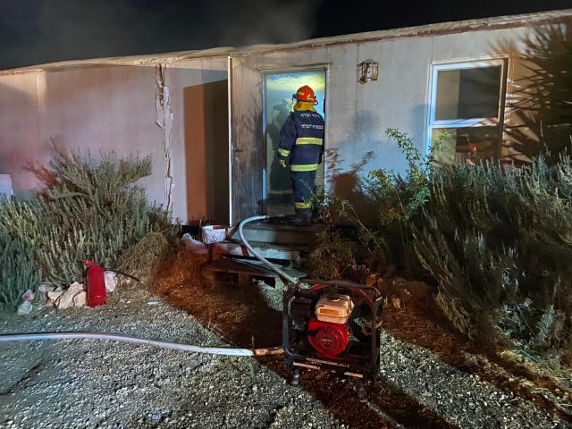 בית הכנסת ביישוב נווה ארז עלה באש