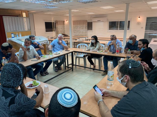 ״כשראיתי את החלטת בג״ץ זרקתי את הטלפון מעצבים"
