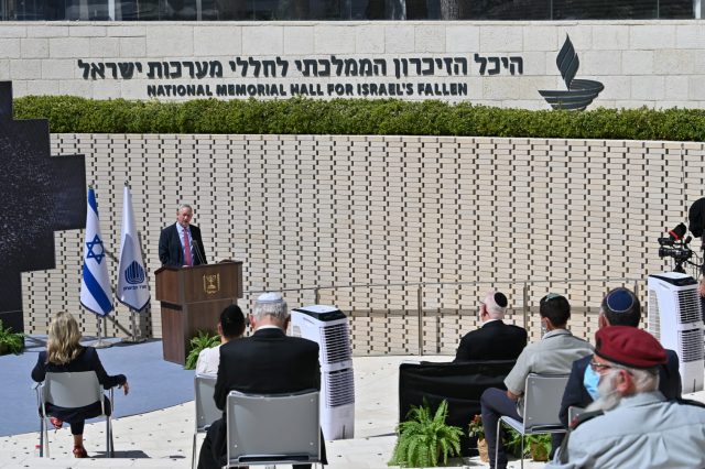 גנץ: כמו במלחמת יום כיפור, גם הפעם נתפסנו לא מוכנים