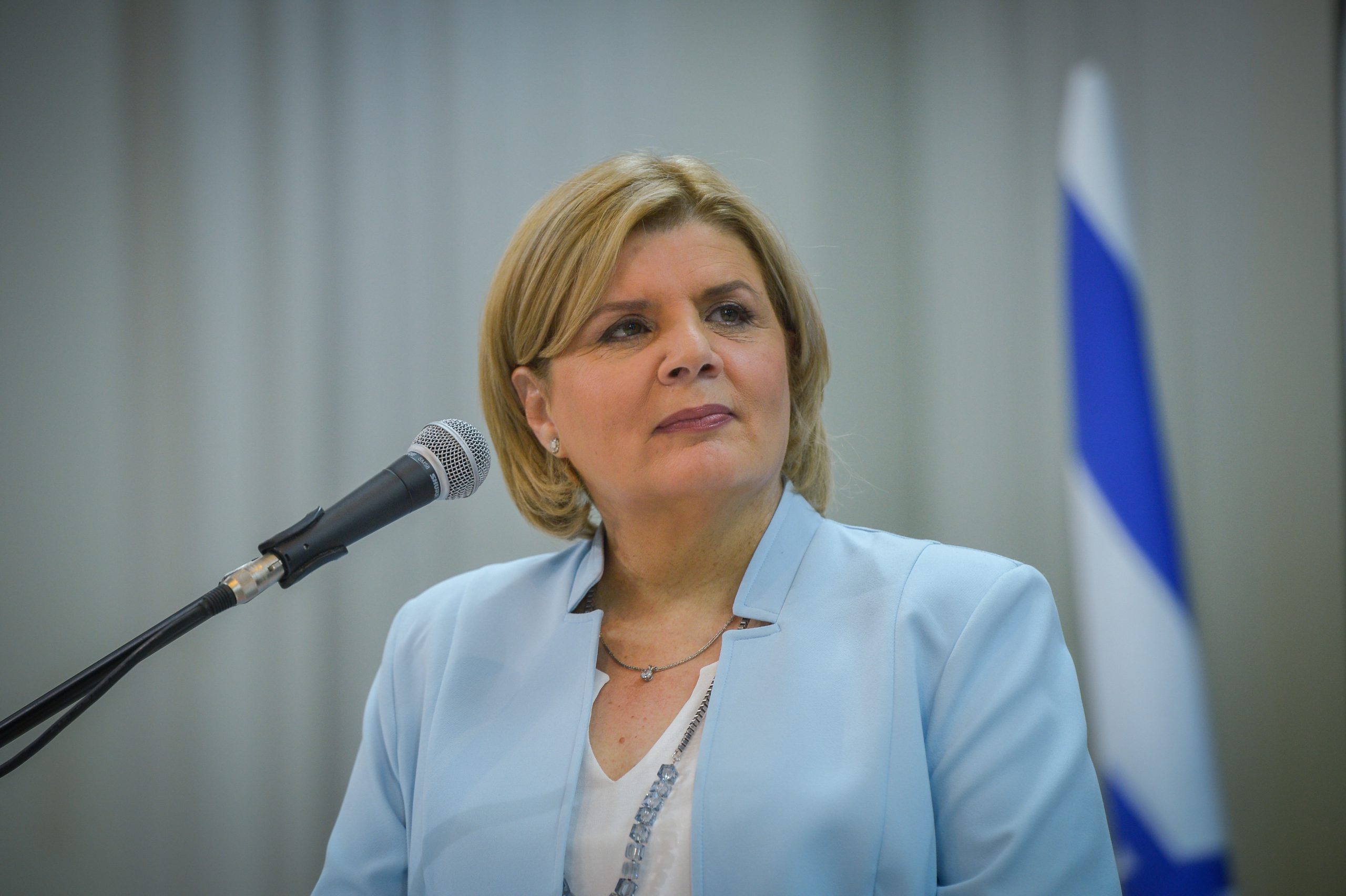 אורנה ברביבאי דורשת להדיח את מיקי זוהר