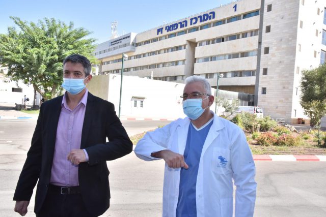 השר ביקר במחלקת קורונה, וחולה נפטר: "זה מצמרר"