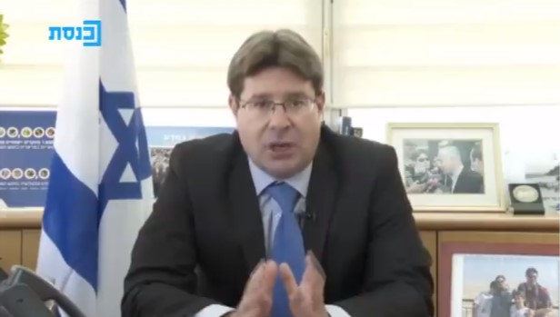 "הישיבות לא יפתחו, אסור להיכנע ללחצים פוליטיים"