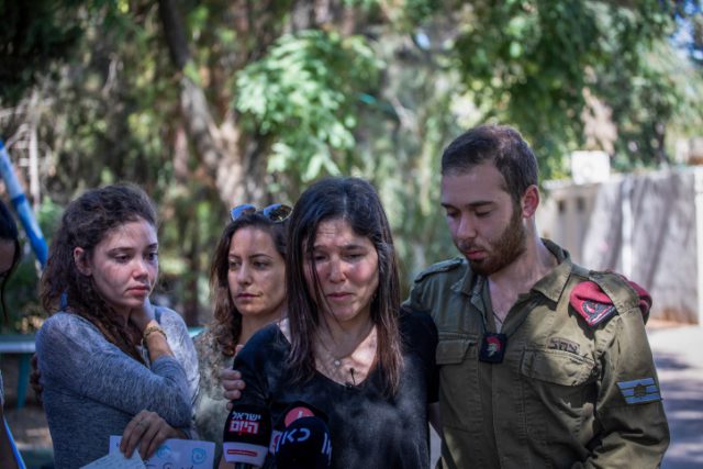 המשפחה לאחר הרצח המזעזע