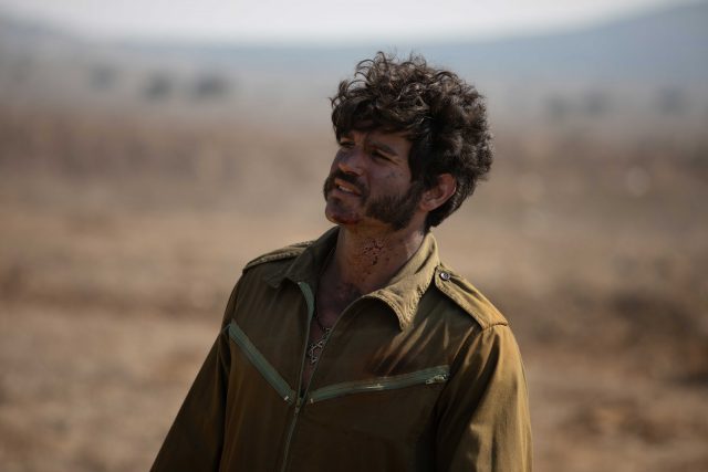 בקרוב יעבור ממדים למגבעת וחליפה