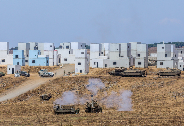צה"ל חשף זירת מטענים סמוך לגדר הגבול עם סוריה