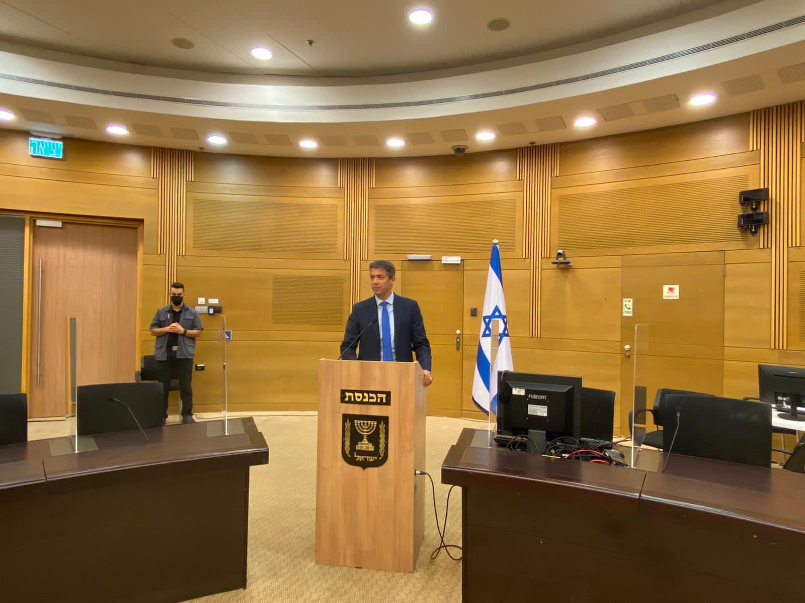 הנדל והאוזר הודיעו: דרך ארץ מצטרפים לגדעון סער