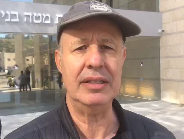 הנגבי מבהיר לסרוגים: זה התנאי שצריך להציב לגנץ