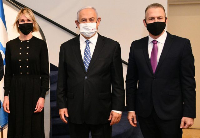 רה"מ נתניהו, שגרירת ארה"ב באו"ם קראפט ושגריר ישראל באו"ם גלעד ארדן