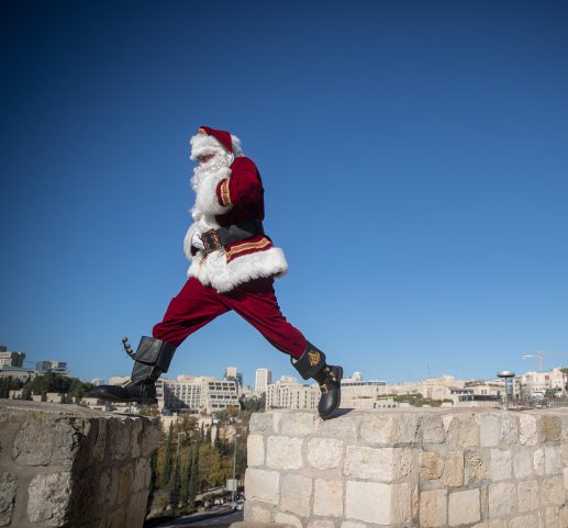 אל תצאו לחגוג: יש לנו מספיק חגים משלנו