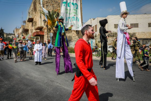 שושן פורים בירושלים (יונתן זינדל/פלאש90)