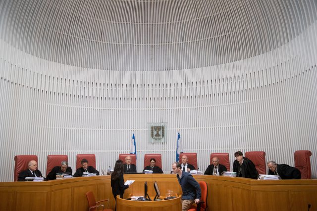 בג"ץ בדיון לפסילת מיכאל בן ארי (יונתן זינדל/פלאש90)
