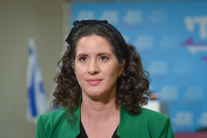 העיתונאית יפעת ארליך מצטרפת לעיתון המתחרה