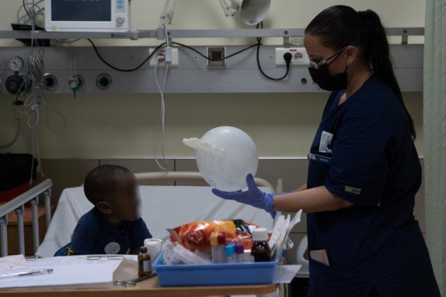 צפו: הרמטכ"ל בשיחה עם צוות הסיוע בגינאה המשוונית