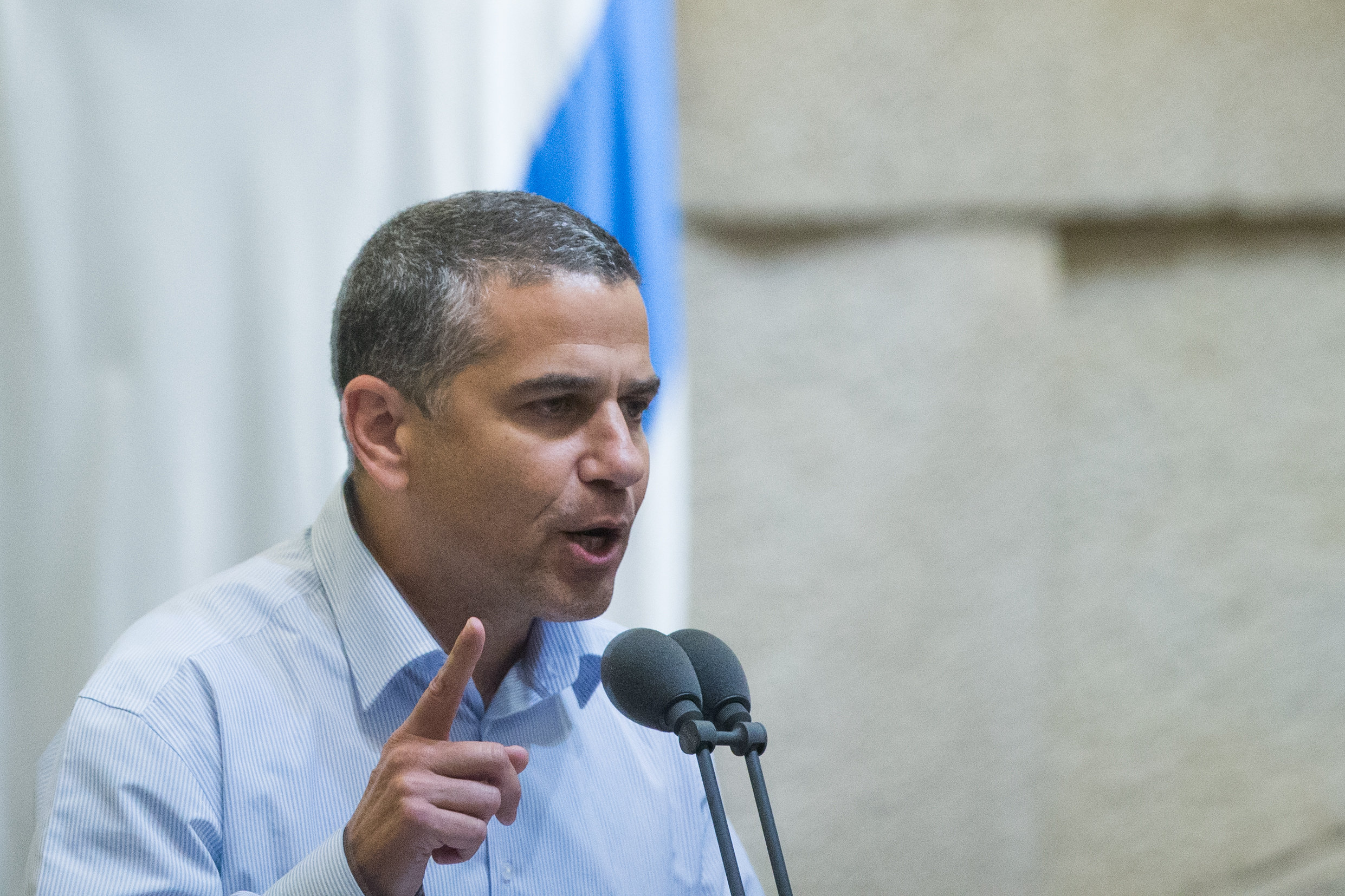 ינון מגל לשופטת: מסרב להתנצל, מדובר באדם בזוי