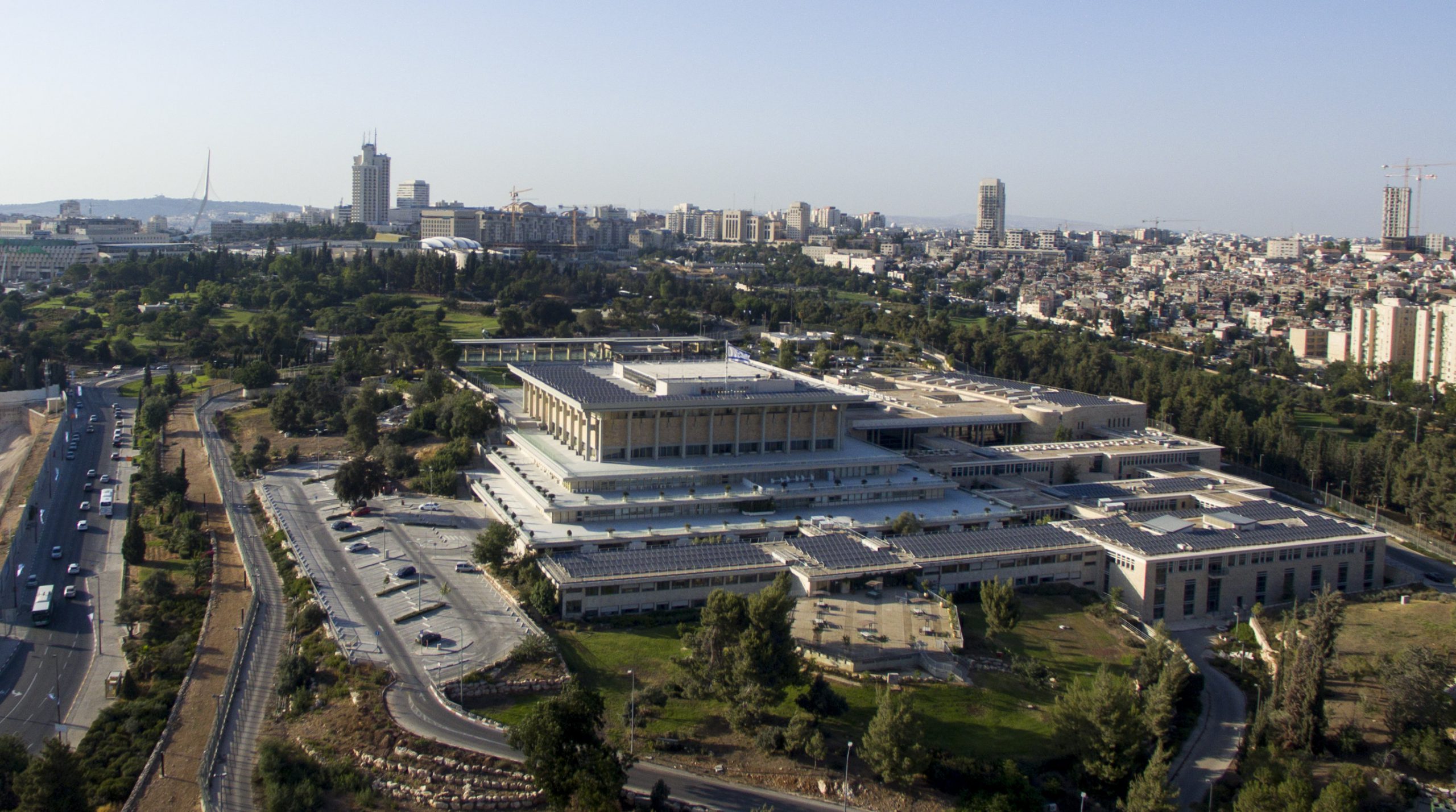 היום זה קורה: השבעת 120 חברי הכנסת ה-24