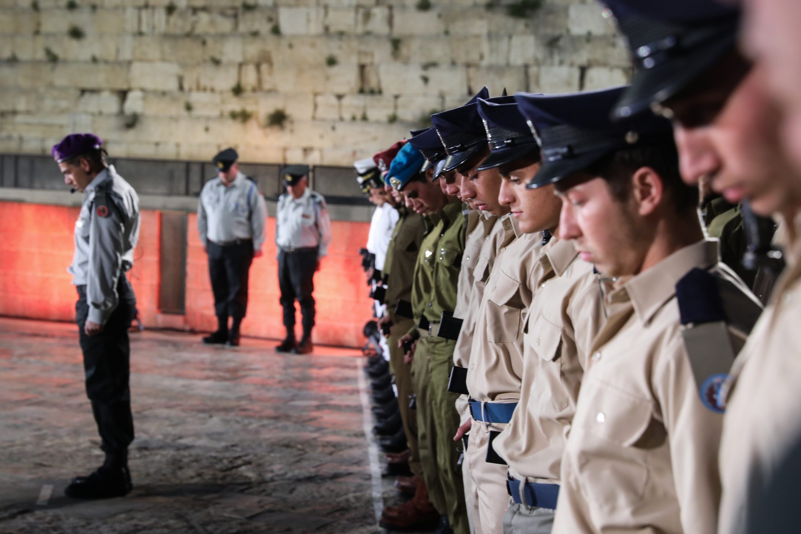 למה זוכרים את הנופלים באמצעות צפירה? צפו