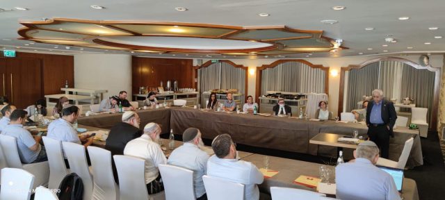 יום עיון לרבנים: הסכנה בקואליציה בתמיכת רע"מ