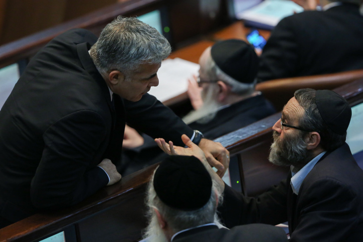 לא מחויבים לנתניהו: גפני ייפגש מחר עם לפיד