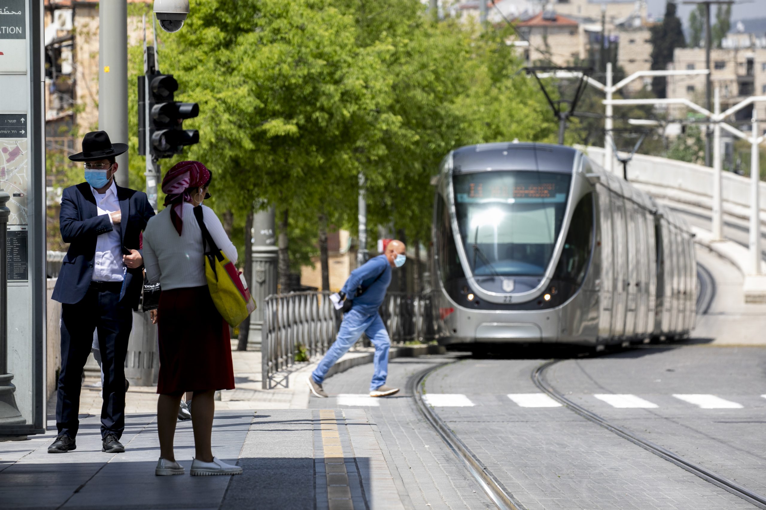 הרבנים ידונו: האם הרכבת הקלה תופעל בשבת?