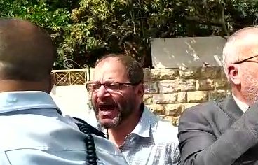 עופר כסיף יזומן לחקירה באזהרה על תקיפת שוטר