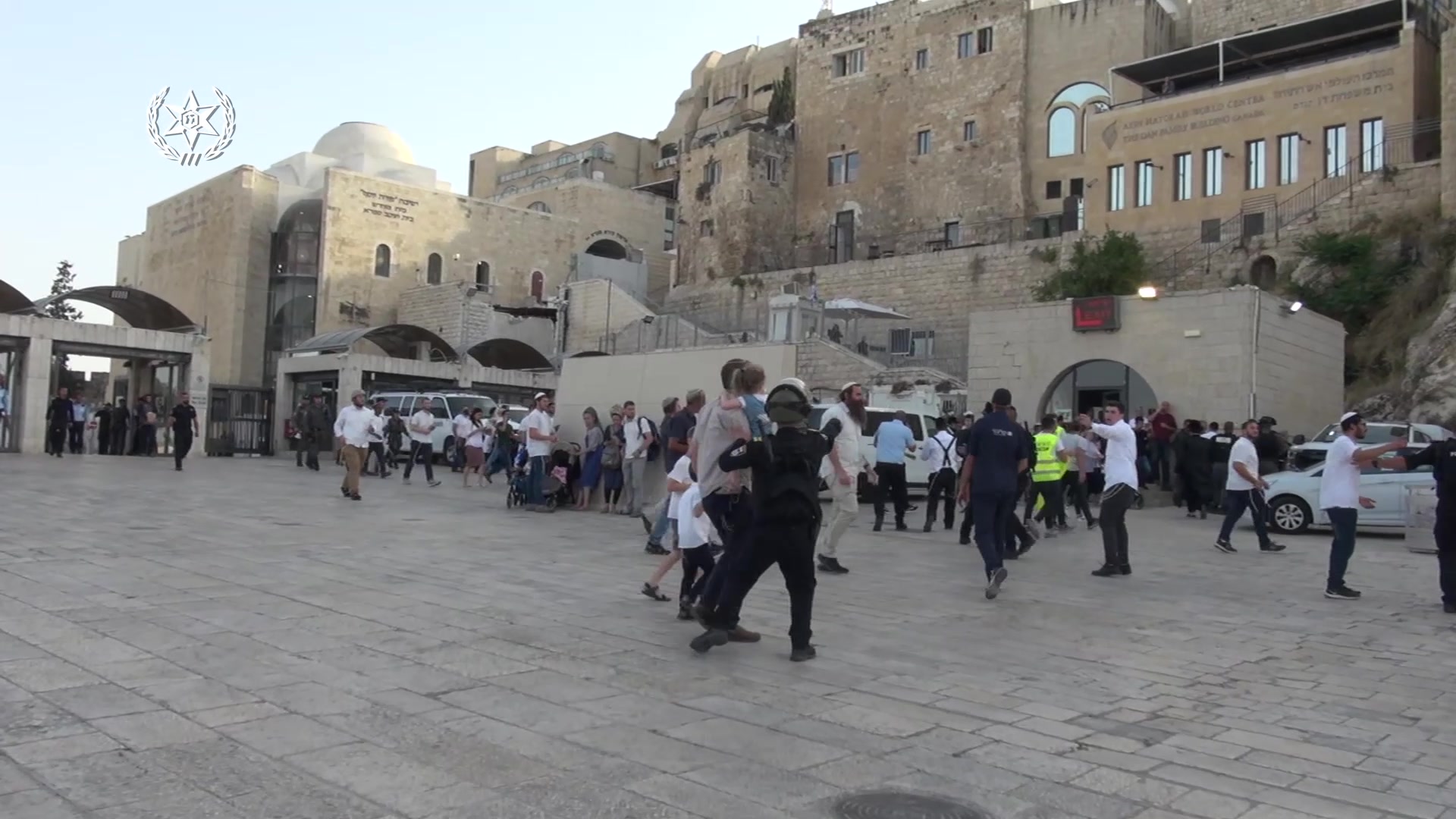 פינוי הכותל המערבי בירושלים דוברות המשטרה