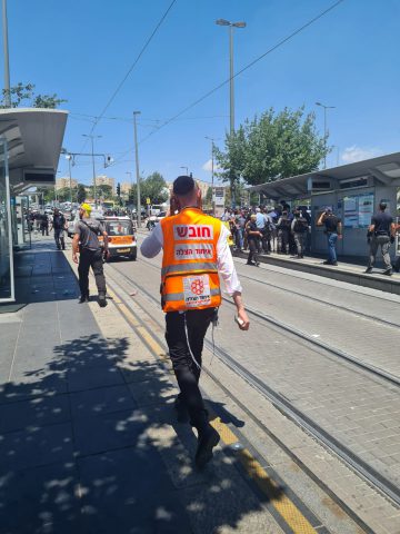 זירת פיגוע הדקירה בגבעת התחמושת (דוברות איחוד הצלה)
