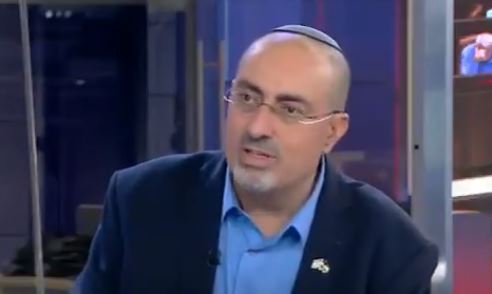 אופס: עקיבא נוביק תפס על חם את הח"כ מהליכוד. צפו