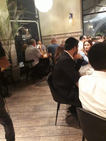 מפגינים נגד ממשלת השינוי רדפו אחרי אורבך