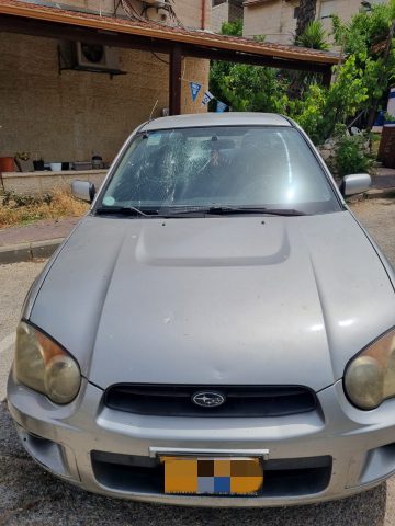השמשה המנופצת של י'