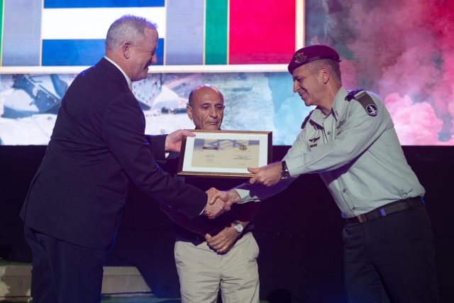 החלה הענקת אות המערכה ללחימה ברצועת הביטחון