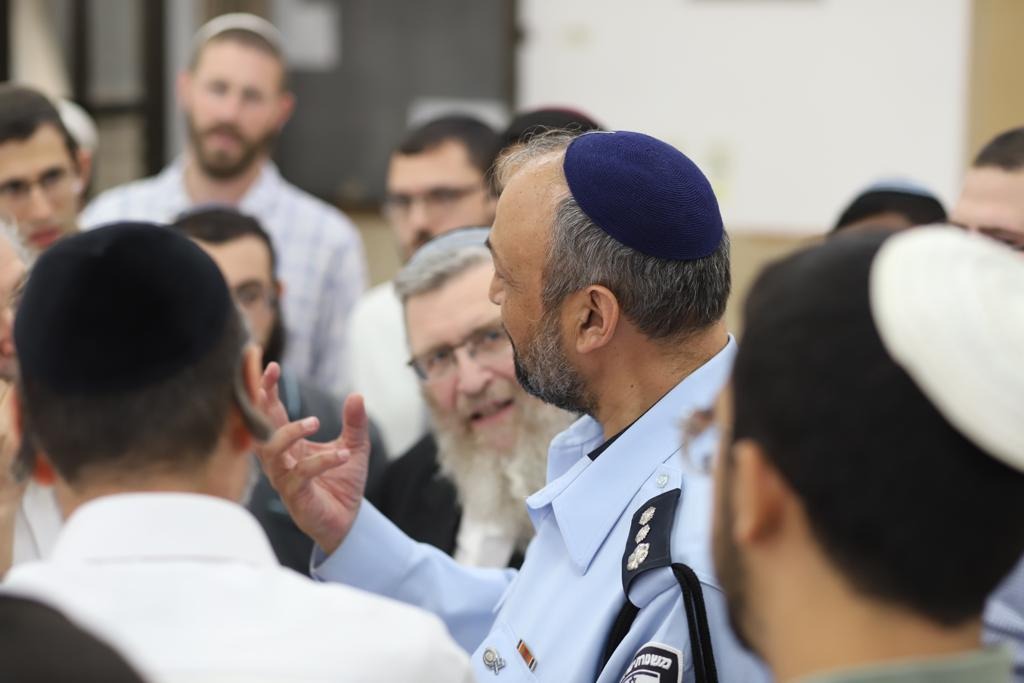 האם משטרת ישראל הופכת למשטרה שומרת הלכה?