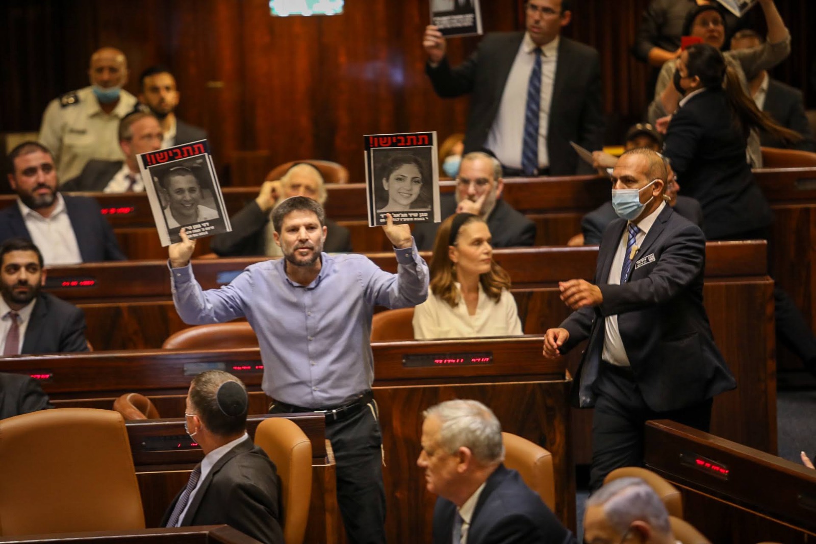 משפחת פוגל: "באיזה זכות השתמשו בנו לקמפיין?"